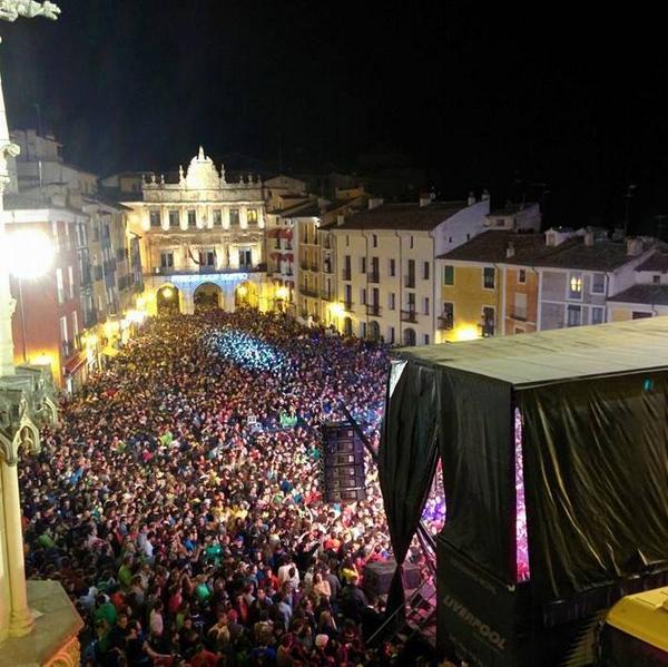 marialcalde23's tweet photo. Gran San Mateo! Que viva Cuenca! http://t.co/lozFX26Kjo