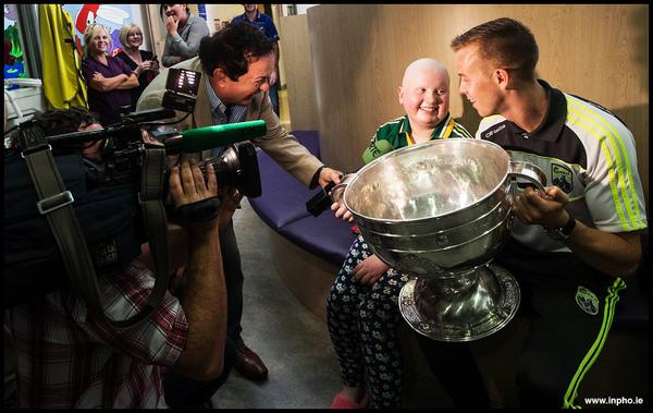 'Special Visit' The <a href="/Kerry_Official/">Kerry GAA</a> visit children in <a href="/OLCHCrumlin/">Friends of OLCHC</a> today! <a href="/thescore_ie/">TheScore</a> <a href="/RTEgaa/">RTÉ GAA</a>