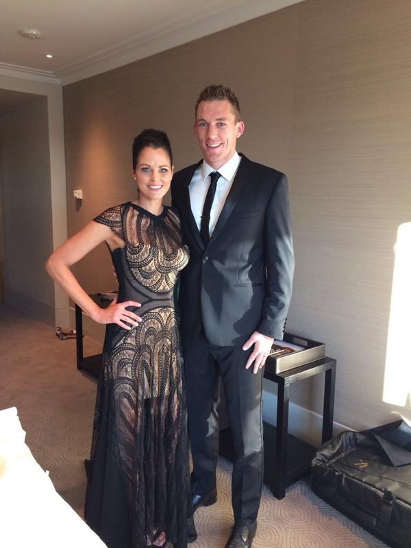 drewpetrie20's tweet photo. @AFL Brownlow tonight. Thanks @TISSOT for the watch. Walked in to #peterjackson in shorts and thongs.10 mins later... http://t.co/9SR2LHc3Zg