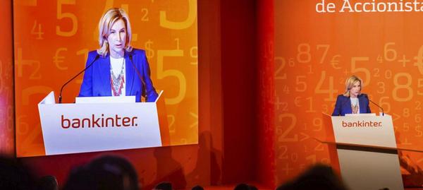 Bankinter's tweet photo. Bankinter vuelve a disparar primero y baja su hipoteca hasta Euribor+1,70% http://t.co/l2qqeLcS5O via @elconfidencial http://t.co/mU4Pi8X0wj