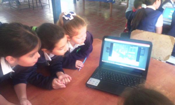 CFDguanare's tweet photo. UEN GUANARE 15 años de las escuelas Bolivarianas, activos en redes sociales. @GilmarNoelia @SalaSjauregui @Crazetweb http://t.co/Vlpn0Rsajg