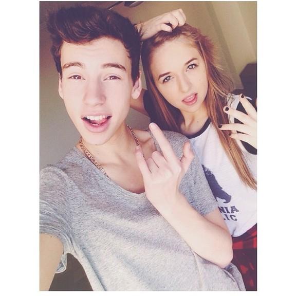 elcphant's tweet photo. #mcm #mce babe 😍💖💕 http://t.co/kP56QZ5wRp