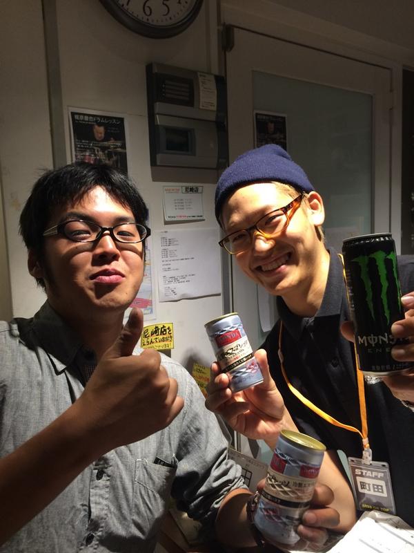 TPA_Official's tweet photo. ただいま尼崎！ただいまベーオン！
中吉とも会えたし！スタジオ終わりのゲームで町田さん一人勝ち！ http://t.co/pEZRLDS4AS