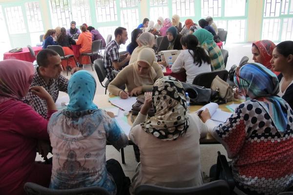 AlJisr1's tweet photo. Journée de #sensibilisation à la #pédagogie de #préscolaire en faveur des éducateurs(trices) à Safi http://t.co/iXCNBbZ6oX