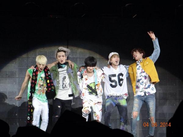 JongChiii's tweet photo. これからも末長くジョンヒョ…いや、SHINeeをよろしくお願いします💓
#24thkeyday
#24YearsofKey
#Happy23rdKeyDay
#freaKEYday
#HappyBirthdayKey http://t.co/zY9rqarLdX