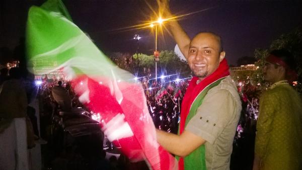 waseemrrss's tweet photo. Azadi..... http://t.co/YGncep8f3Q