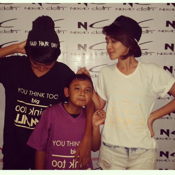 3 kurcaci dlm balutan kaos NEKAD CLOTH, monggo di order by line sylvianijamila, hanya 85 ribu, stock terbatas