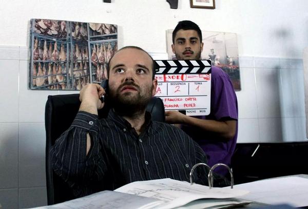 EXODO2014's tweet photo. Y aquí le vemos en su faceta de director, productor y actor de #Exodo2014 http://t.co/E2jAlUILDi