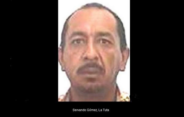 lajornadaonline's tweet photo. Revela video vínculos de periodista de #Televisa con 'La Tuta' - http://t.co/hi7aJhuGOU http://t.co/0MAPT53qP0