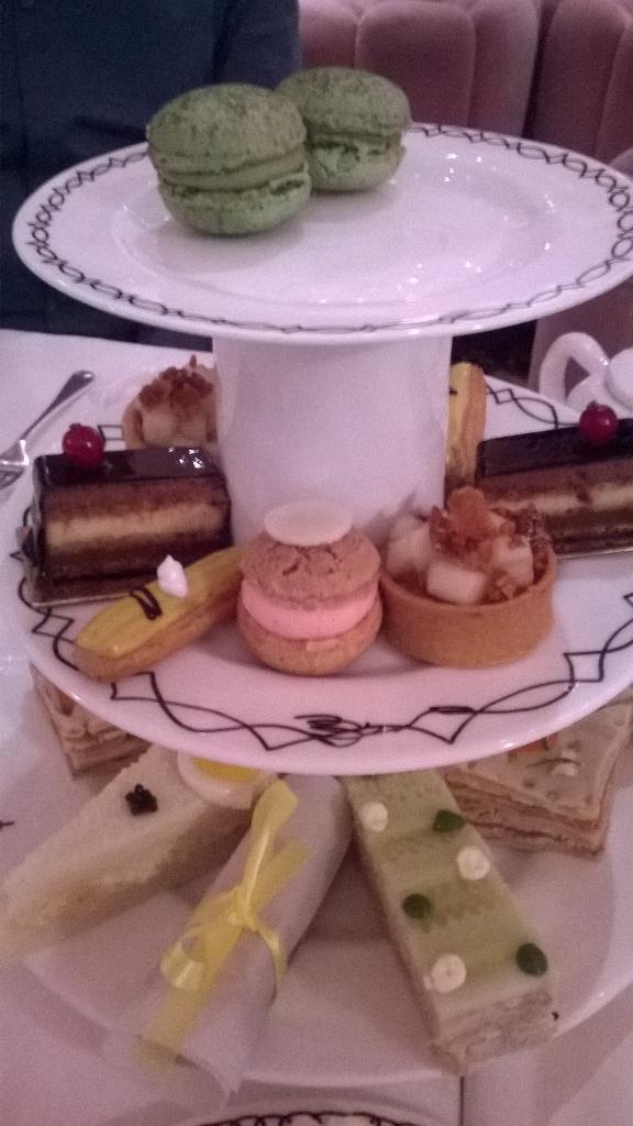 RuthHunsley's tweet photo. Yummy afternoon tea at Sketch @schwarzkopfpro #glamination http://t.co/dBIxes5x9K