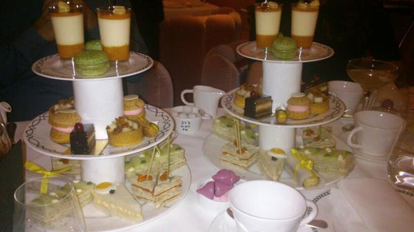 ProHairMag's tweet photo. A delectable afternoon tea with @lwprgirls at Sketch for @schwarzkopfpro #Glamination launch! Thank you!x http://t.co/oZ3SwwaIgU
