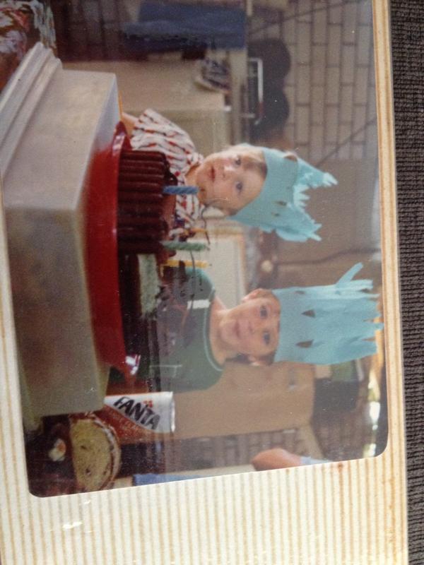 LeaneyAdam's tweet photo. @angusboyd  here is a photo of the two of us at my 4th birthday http://t.co/kiFBgZQAcS