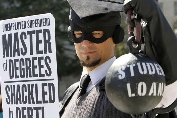 P2Hannley's tweet image. For-profit colleges are allowing Wall Street to cash in: thenat.in/1v0QX0J #FloodWallStreet  @pdamerica #bad4az