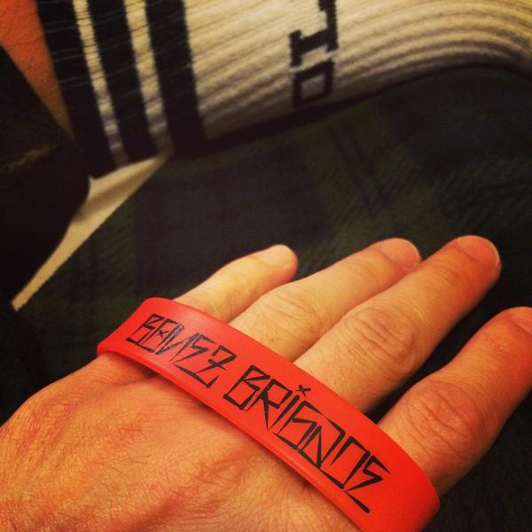 drethenoid's tweet photo. @USBandzofficial = The Future of Media Sharing http://t.co/3BDoS4WfOc http://t.co/H4pQKdm8bv