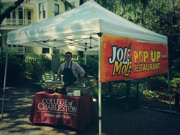 CofCDevonS's tweet photo. “@cofcdining: #Popuprestaurant #jolemole free samples!! #whilesupplieslast http://t.co/RGhufndEHo” So good! Thanks for the snack @cofcdining
