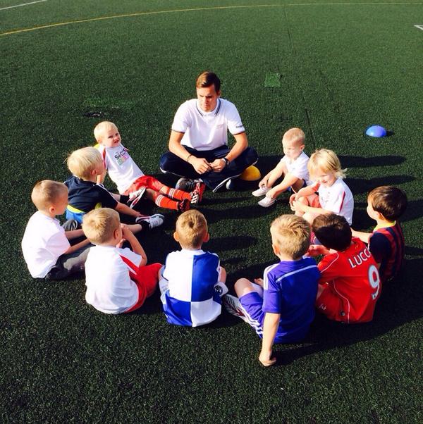 Soccerseeds (@soccerseeds) on Twitter photo Great start to the new Wednesday sessions today, we hope you all enjoyed it! <a href="/footballbristol/">James Edwards</a> <a href="/downes_sam/">Sam Downes</a> @SouthSbsc Great start to the new Wednesday sessions today, we hope you all enjoyed it! <a href="/footballbristol/">James Edwards</a> <a href="/downes_sam/">Sam Downes</a> @SouthSbsc