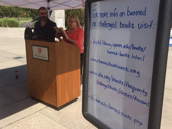 UUtah's tweet photo. #BannedBooksWeek — now reading “To Kill a Mockingbird” on Library Plaza. @MarriottLibrary http://t.co/HBlCcYvnPX
