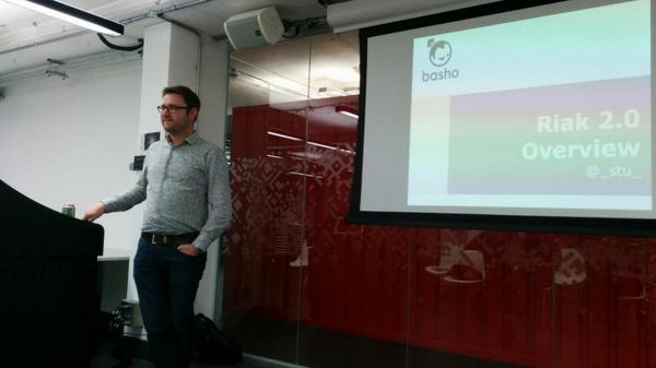 LondonNoSQL's tweet image. Riak 2.0 with @_stu_ from Basho at the London NoSQL meet-up.