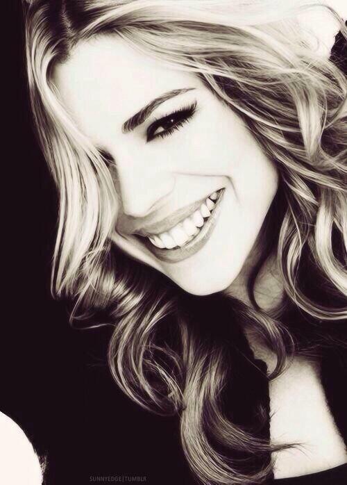 Happy BDay to the beautiful Billie Piper!   