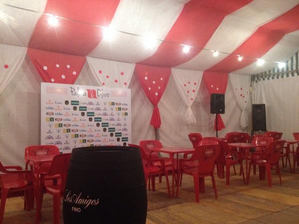 Todo listo para que comience la feria! Os esperamos en la Caseta de la Borriquita! #palmaYolivo