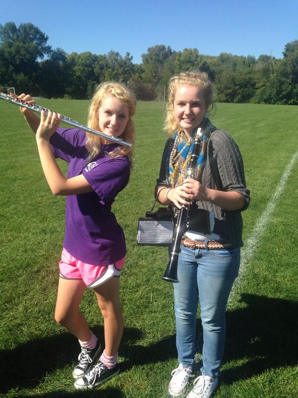 AHSKnightsBand's tweet photo. Every day is Twin Day when you're Abigail and Madeline! #twinday #SweetKnight #HC2014 http://t.co/9yPHNmC1jU