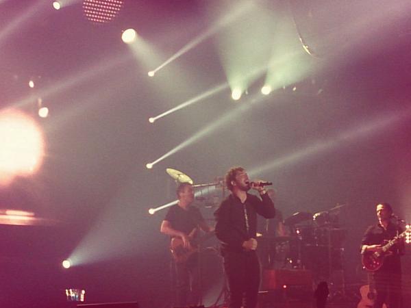 Eriiikaa19's tweet photo. Simplemente ÉL, @davidbisbal es #energíapositiva gracias por transmitir tanto con cada canción!!!! @galpfm http://t.co/2wZccwUFVK