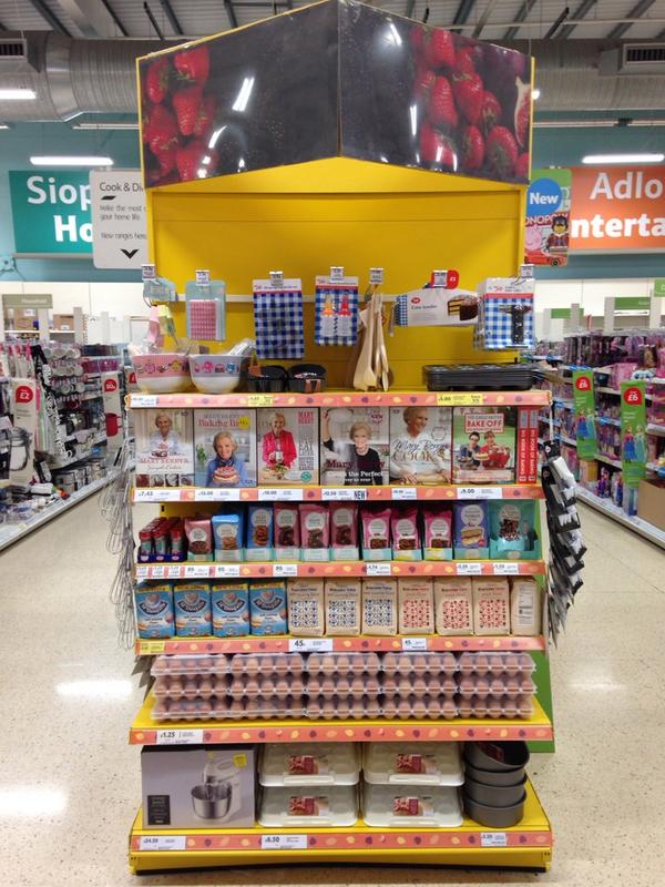 Promoting #greatbritishbakeoff  <a href="/TescoMaesteg/">Tesco Maesteg</a> <a href="/catj1969/">Catherine Hill</a> <a href="/headcaseymike/">Mike Casey-Head</a> @Roblestertts <a href="/AndyWoolfenden/">Andrew Woolfenden</a>  #gminfood