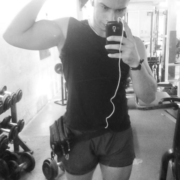DannielMaya's tweet photo. Para lograr lo que quieres hay que trabajar duro! #Leg #ShapedBody #Motivated #Fitness. 💪 http://t.co/U8X00iAorm