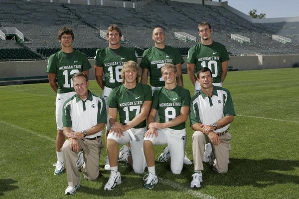 TomDienhart1's tweet photo. Pretty cool photo of 2007 @MSU_Football QBs that includes Brian Hoyer (7), Nick Foles (17) and Kirk Cousins (8). http://t.co/HljT9ntoQi
