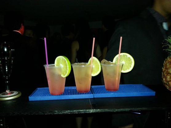 Cocosbars's tweet photo. Tequilas Sunrise #cocosbar #bartender #mixologos #eventos #rumbaccs #party #cocteles #tragos http://t.co/E2j5sdKZ9B