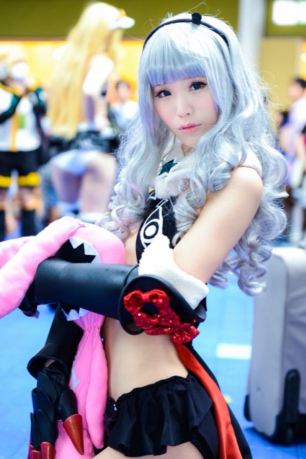 倉坂くるる お昼のヴィニエイラ様 O V O ノ コスプレ 世界征服謀略のズヴィズダー Http T Co T51pm1kinm Twitter