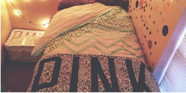 PINKBoiseState's tweet photo. Here's my #PINKBEDDING show us yours and receive a pair of ultimate yogas! http://t.co/b9ONuumitj
