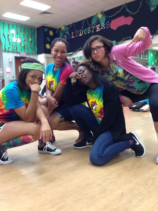 olivia_dance01's tweet photo. #kfhcweek squad๐ http://t.co/8HBEdOrVIz