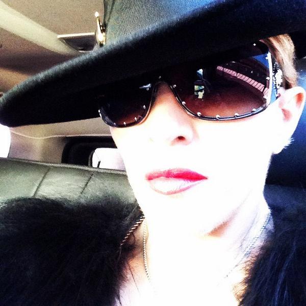 Madonna's tweet photo. Goin to werk #bitchimmadonna http://t.co/0OYYmiKBYg