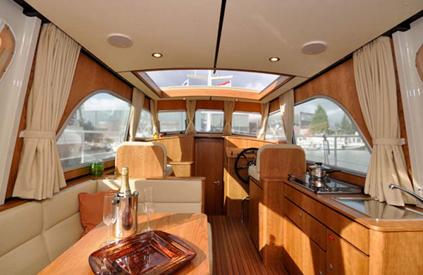 Have reservations about barge cruising? Don't worry, we know our stuff! Check out our FAQ  ... socialsmarthelper.com/wordpress/?p=1…