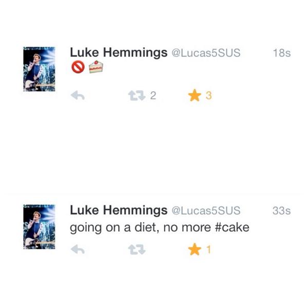 5susMemories's tweet photo. I have so many of your stupid fights😂 @Lucas5SUS @CaI5SUS http://t.co/6TfOAsMyIs