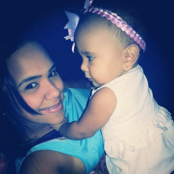 anyicisneros23's tweet photo. Cada momento a tu lado es Maravillo #MamiYPapiTeAman #Consentida 💋 😍 😍 💑 http://t.co/GP8Wzd8FK7