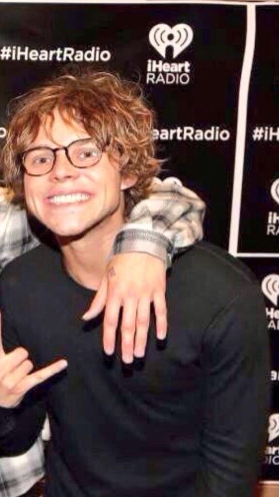 urfandomthought tweet picture
