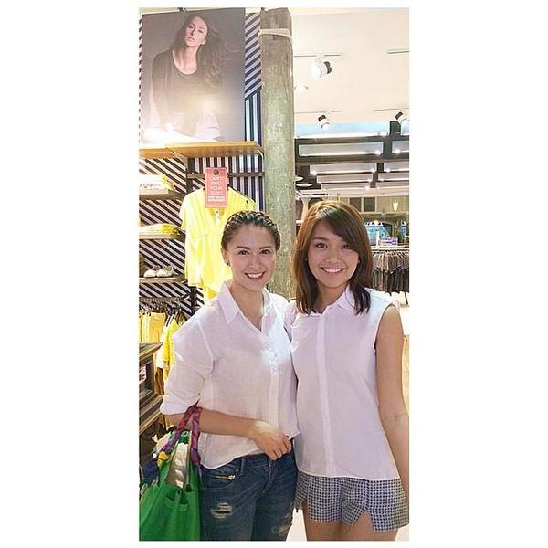 therealmarianIG's tweet photo. 😳 Si Jenny at si jenny? 😂😜😊 Im so happy to see you again...💖 Stay pretty! 😚 @benchtm http://t.co/dISOCABAyv http://t.co/ZPqKHJxZLw