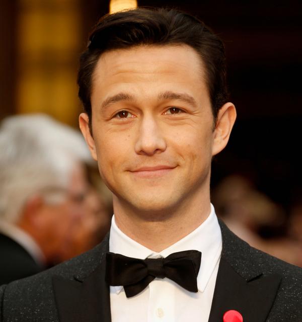 ELLEmagazine's tweet image. Your boyfriend Joseph Gordon-Levitt has a very important question to ask you: on.elle.com/1siVCgy