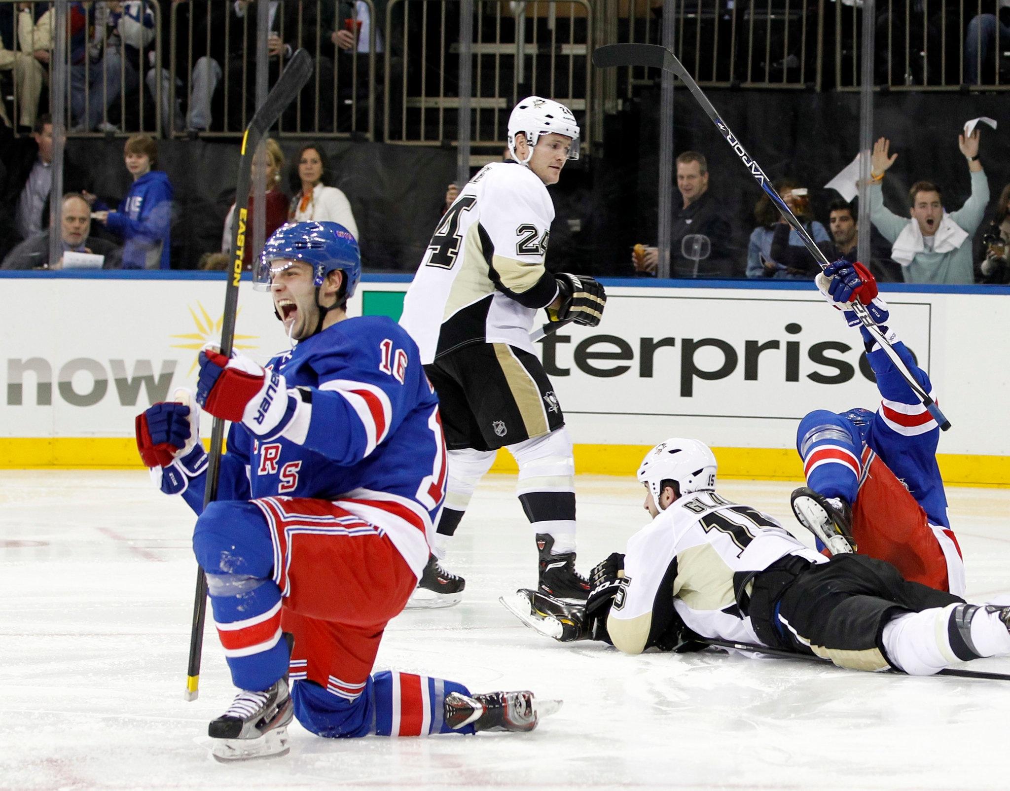 Happy 27th Birthday to Derick Brassard!  