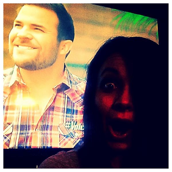 KatieReason's tweet photo. @JDCmusic OH SNAP!!!!! #TheVoicePremiere #teamJDC #TeamBlake http://t.co/Wm6MAUXS4p