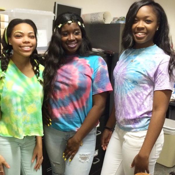 _jaylaaap's tweet photo. #KFHCWeek @Paigebabeyyyyyy @ColorMePerfect ๐จ๐บ http://t.co/CPcB43Lc1X