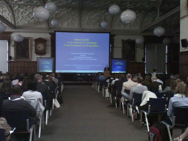 #cimr14 2nd day begins with keynote lecture from Richard Feacham
