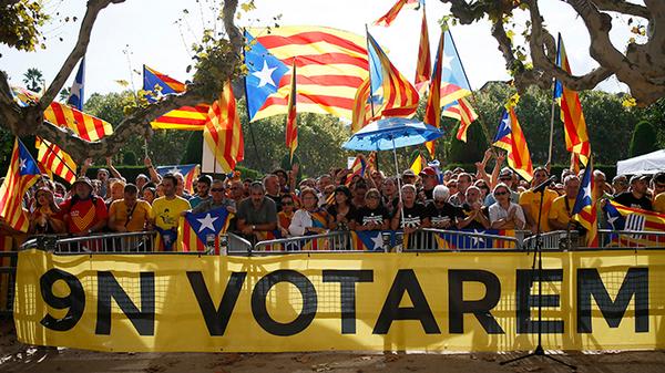 RT_com's tweet photo. Majority of Catalans want independence from Spain - poll http://t.co/xWov96Hs4r http://t.co/3L5YtisvDm