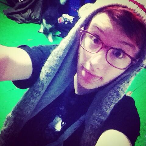 ScaredBeaut's tweet image. || Author Reveal! 😝