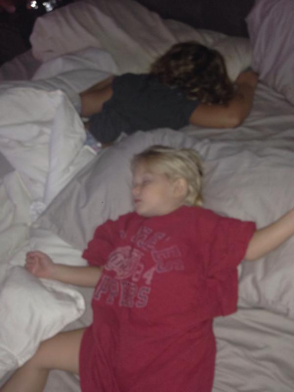 MsShredderpunto's tweet photo. @Shredderpunto Both your girls went to sleep wearing your tshirts tonight #theymissdaddy #daddygirls http://t.co/WuTkJm4kFO