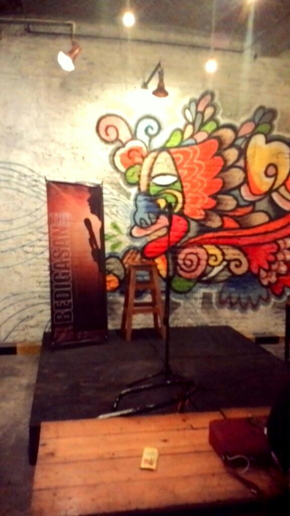 cafedejavu2012's tweet image. Rek, ojo lali #OpenMic @The_Bedigasan | Rabu, 24/09/14 | 19.00 | @kedai_dejavu | GRATIS @InfoSuroboyo @AcaraMahasiswa