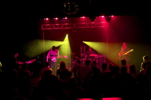 BandWagMag's tweet photo. #deadfloyd never lets our #greeley crowd down. They put on a tight showthis last weekend @MoxiTheater http://t.co/B6VbeWEYM2