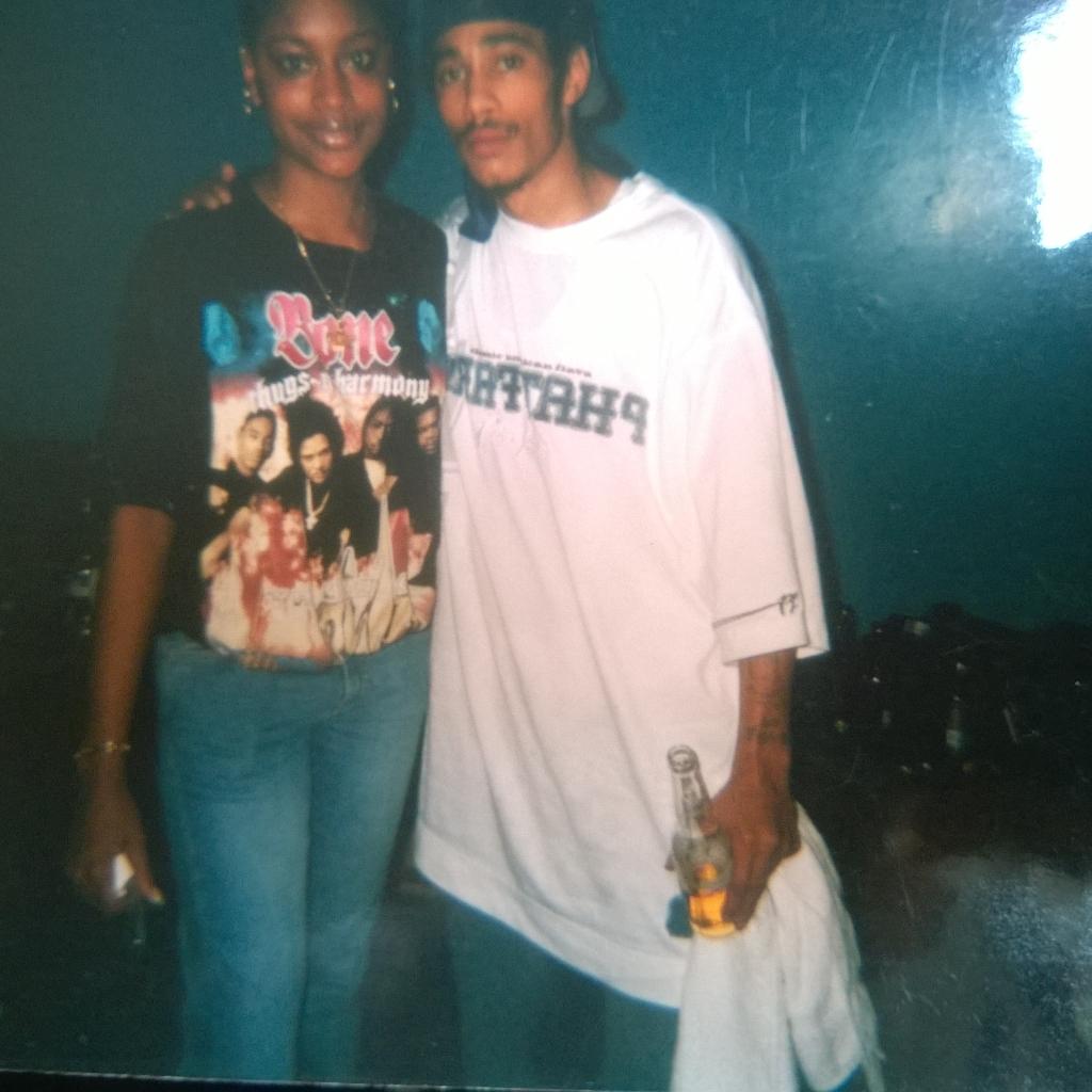  Happy bday to Layzie Bone of my favorite rap group of all time.....bone thugs n harmony 